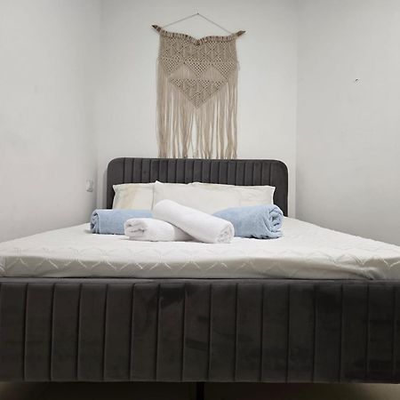 Sea And Sun Aprtment Eilat Apartment Exterior photo